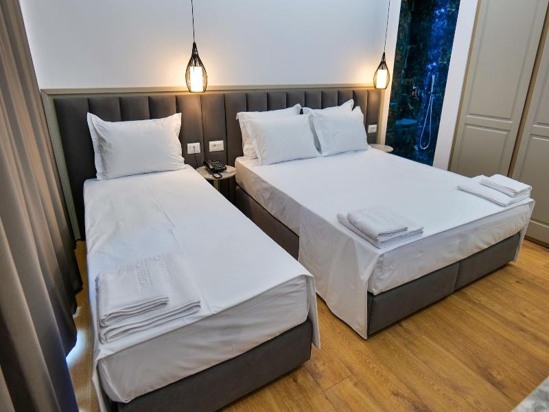 Chimaera Hotel image