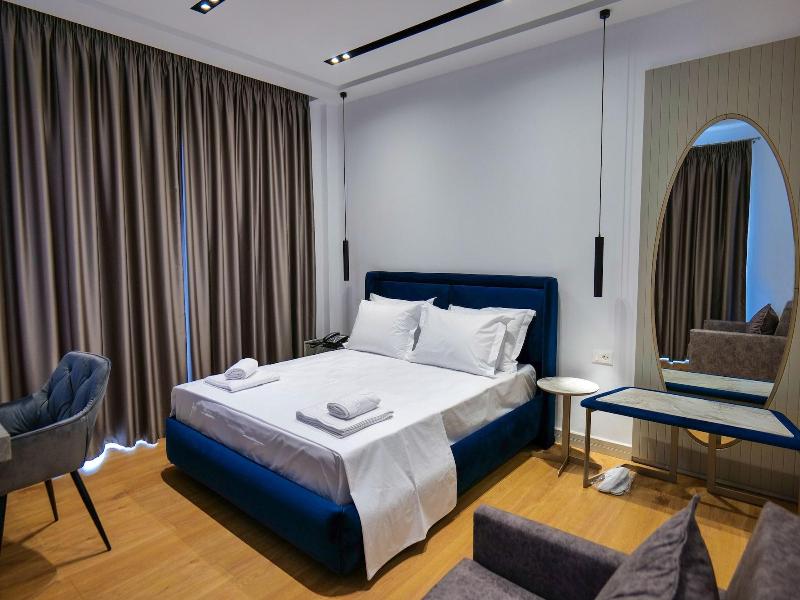 Chimaera Hotel image