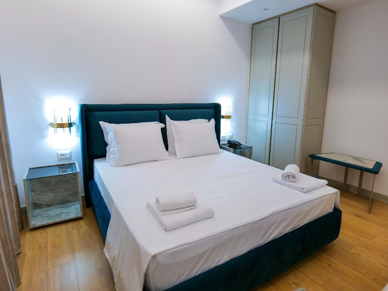 Chimaera Hotel image