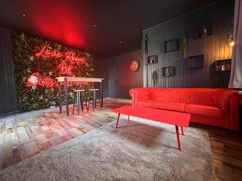 Loveroom By Ga Tes D Armor image