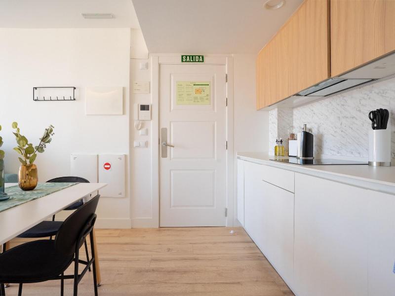 Limehome Haro Calle De La Vega image
