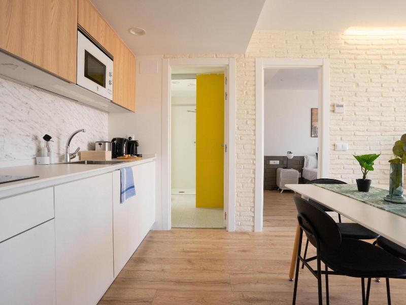 Limehome Haro Calle De La Vega image