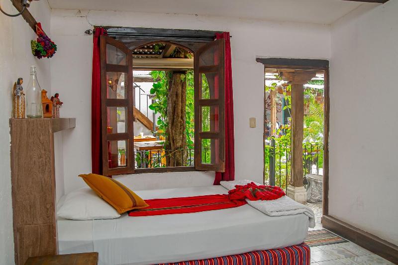 Nikikot Hotel And Hostal Food Drink