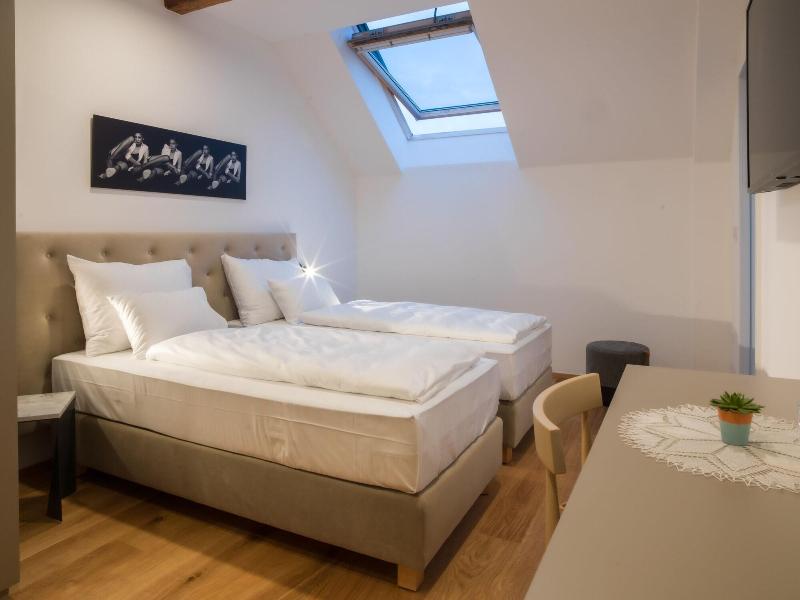 Hotel Belmur image