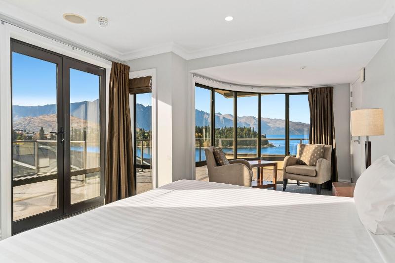 Spacious Unit With Views And Balcony image