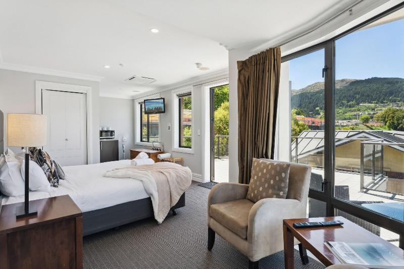 Spacious Unit With Views And Balcony image