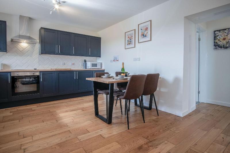 Anchor Well 2 Bedroom Ludchurch image
