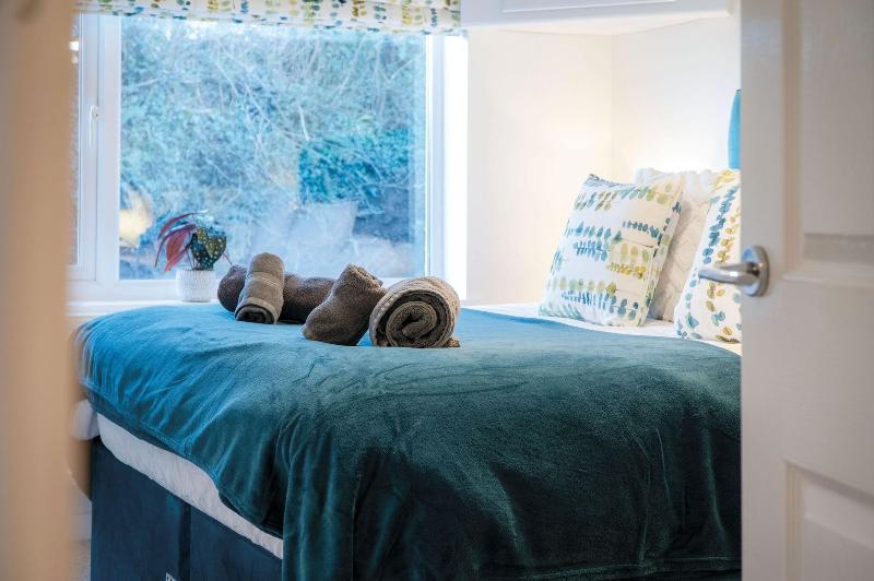 Anchor Well 2 Bedroom Ludchurch image