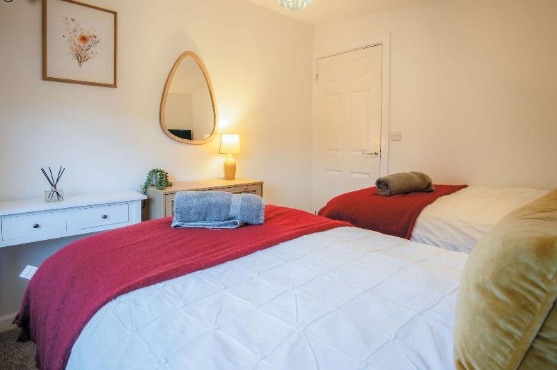 Anchor Well 2 Bedroom Ludchurch image