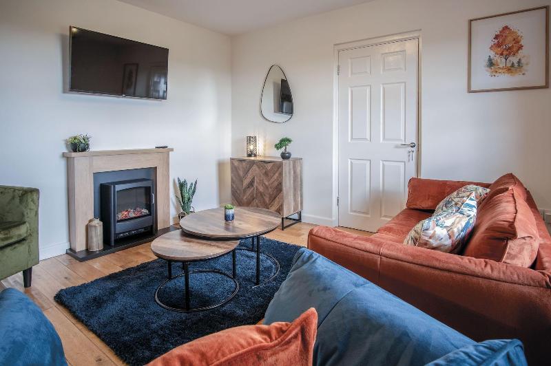 Anchor Well 2 Bedroom Ludchurch image