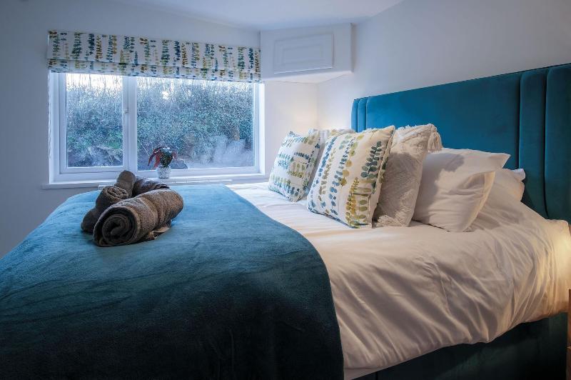 Anchor Well 2 Bedroom Ludchurch image