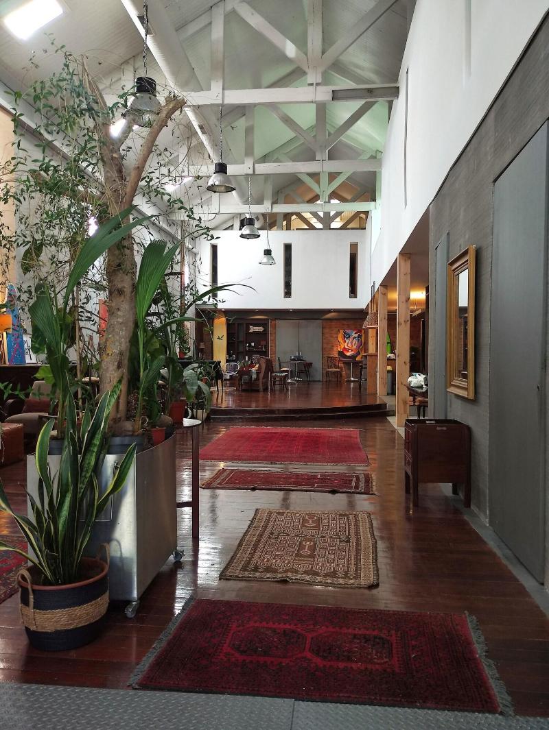 Caruma Surf Hostel Suites image