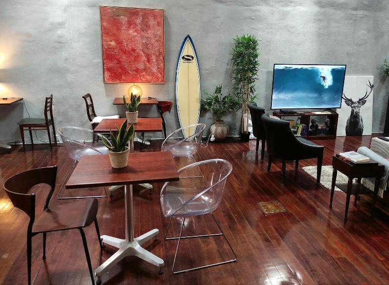 Caruma Surf Hostel Suites image