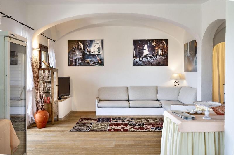 Iconic Luxury Suite image