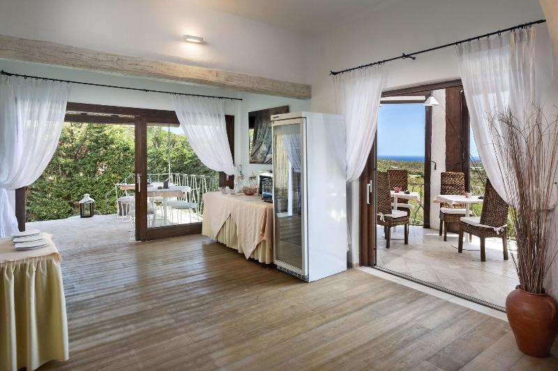 Iconic Luxury Suite image