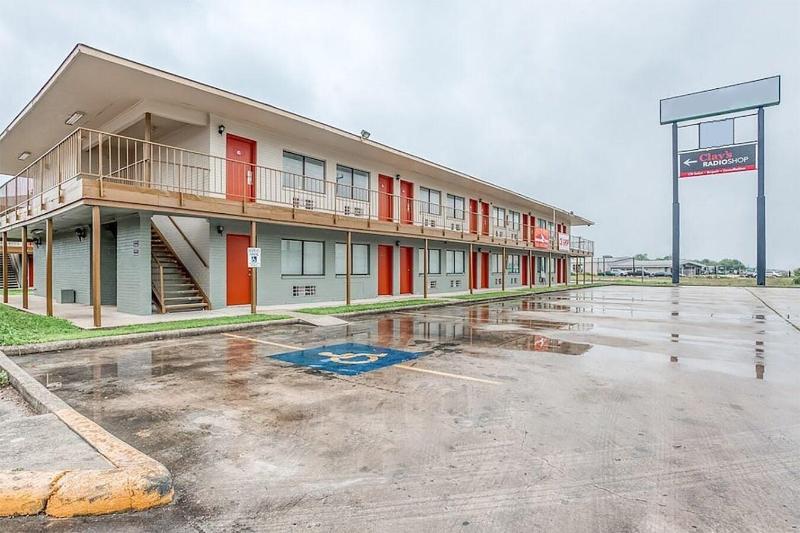 Studio Suites image