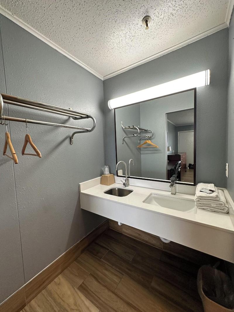 Studio Suites image
