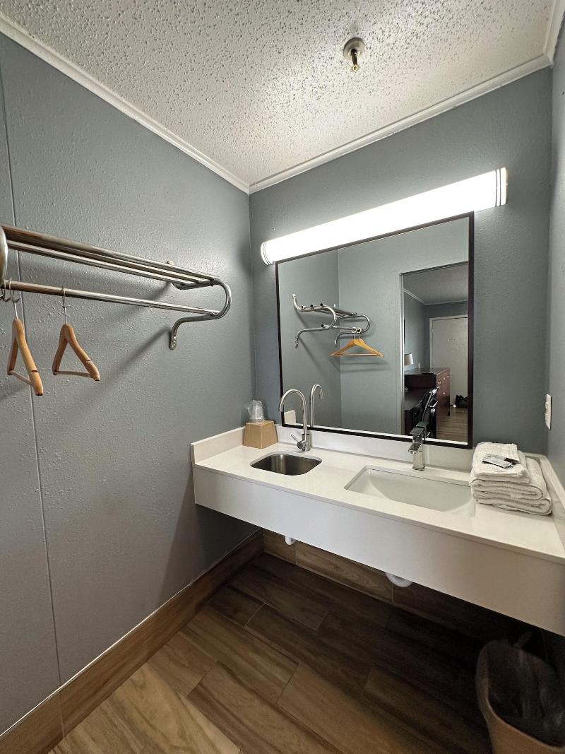 Studio Suites image