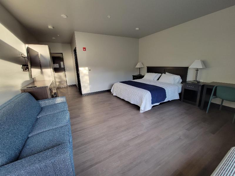 Watershed Hotel image 9