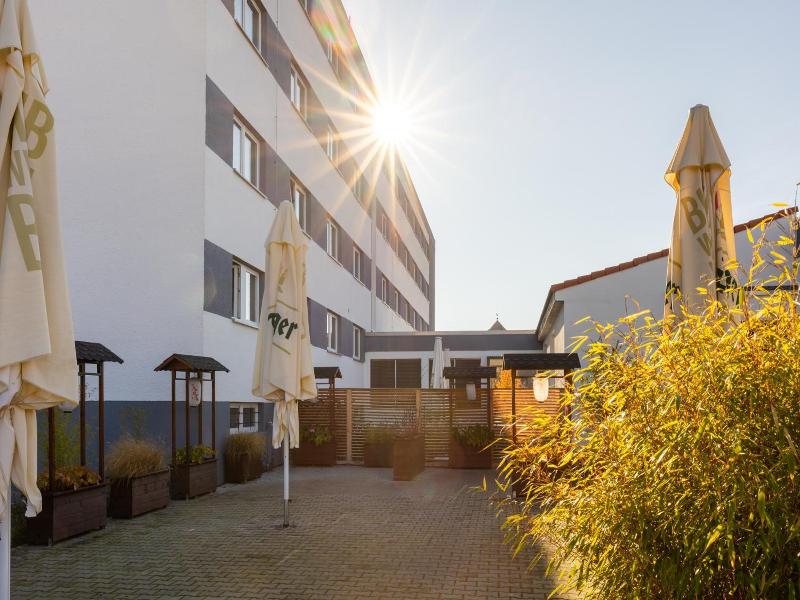 Hotel 22 image