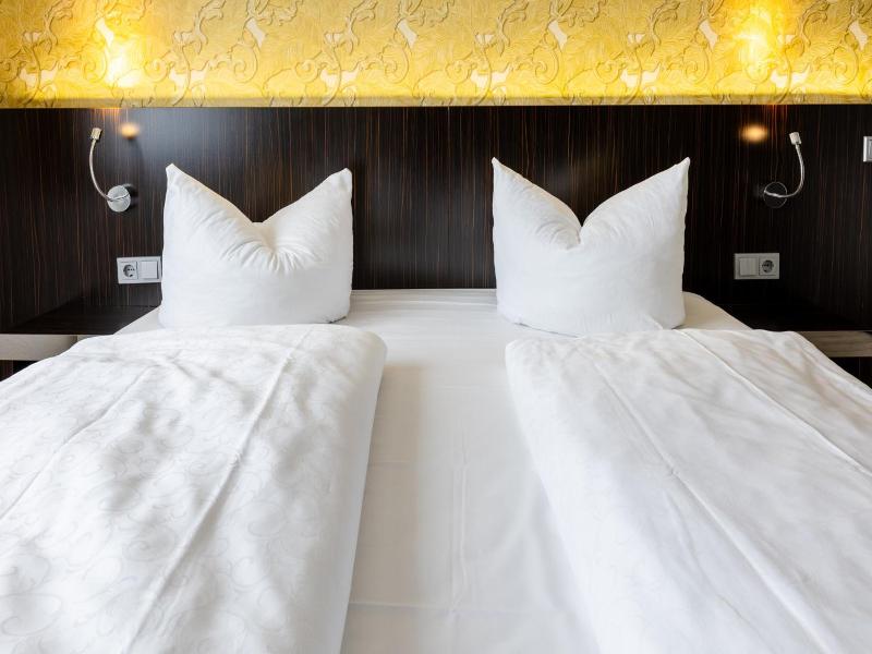 Hotel 22 image