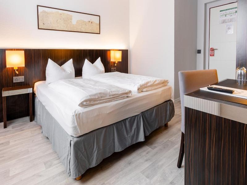 Hotel 22 image