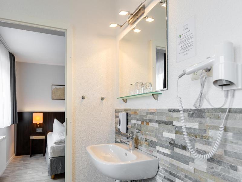 Hotel 22 image