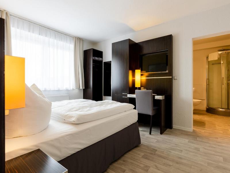 Hotel 22 image