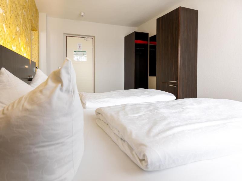 Hotel 22 image