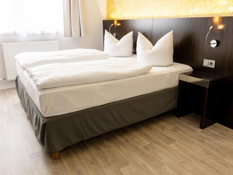 Hotel 22 image