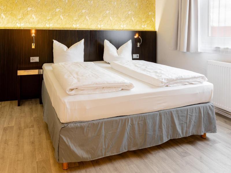 Hotel 22 image