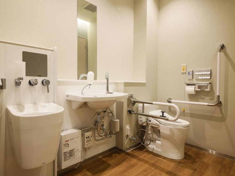 Plum Hotel image