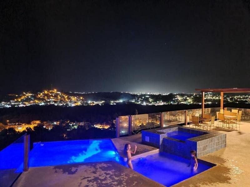 Terraa O image