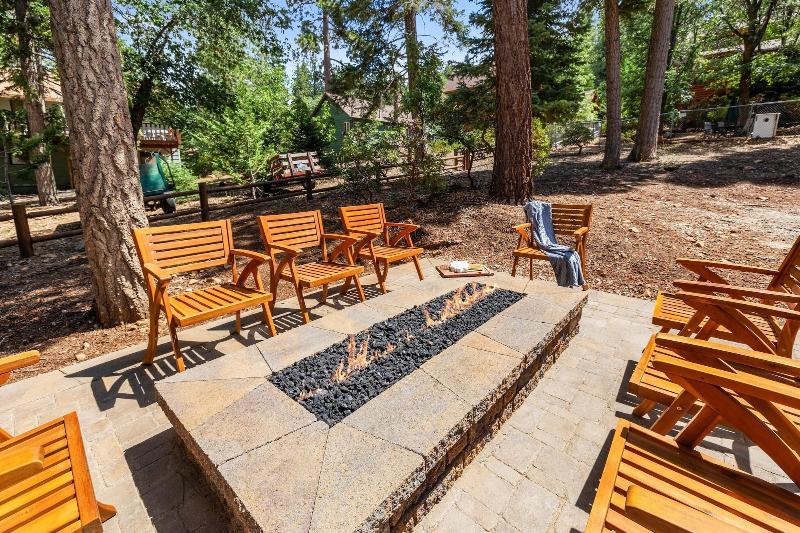 Teddy By Avantstay Majestic Cabin In Big Bear W B image