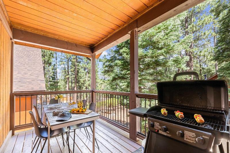 Teddy By Avantstay Majestic Cabin In Big Bear W B image