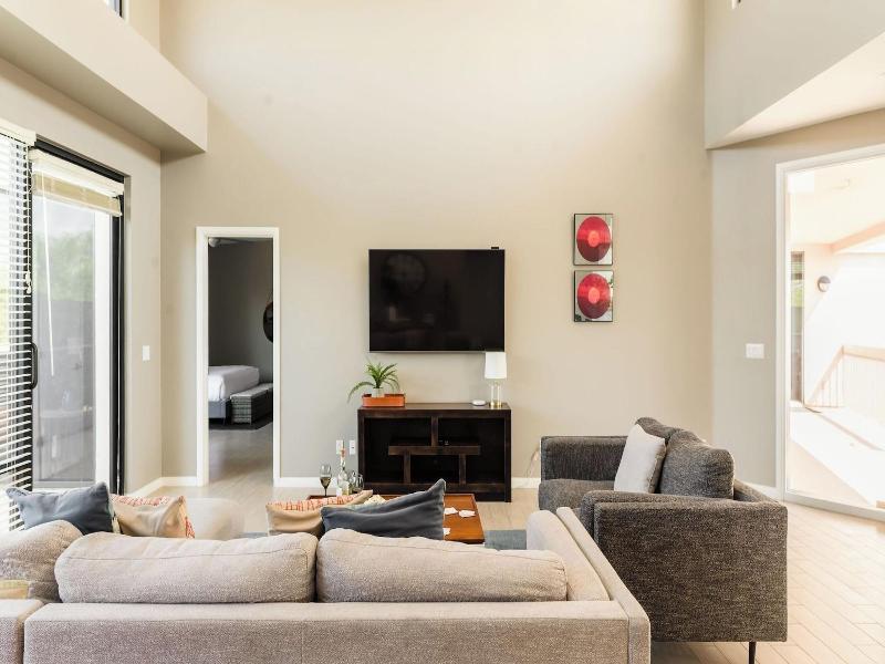 Ivory I By Avantstay Modern Home W Stunning Views image