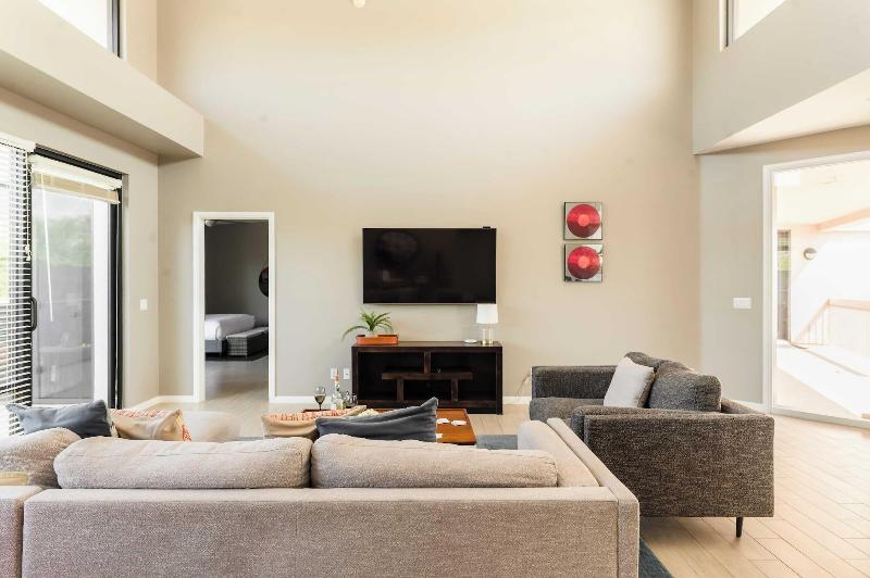 Ivory I By Avantstay Modern Home W Stunning Views image