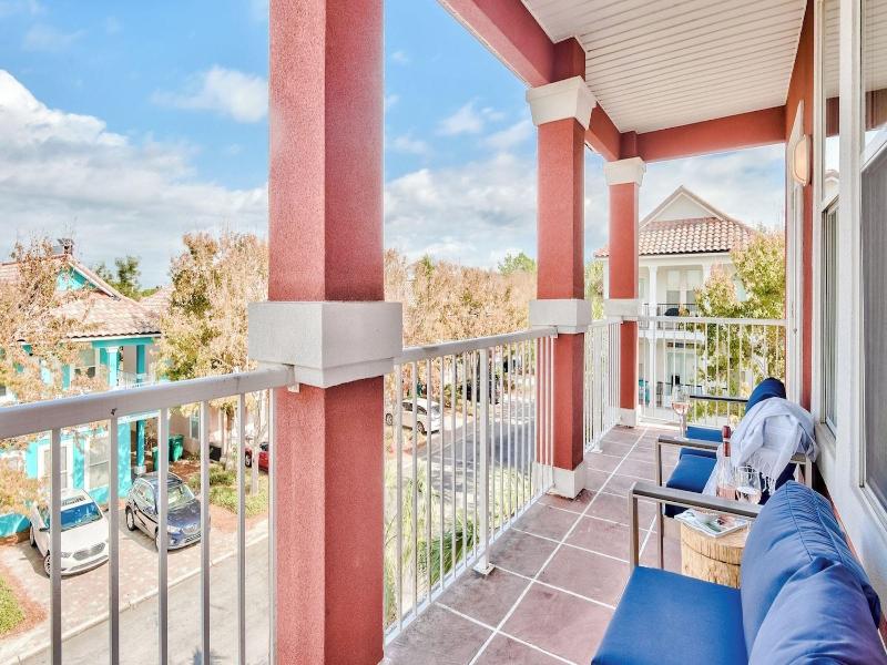Coral By Avantstay Gorgeous Three Story Home W Tw — photo 36