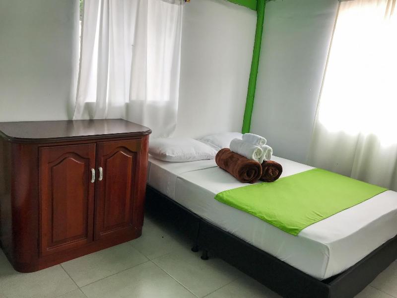 Room With 1 Double Bed And 2 Single Beds Number 8 image