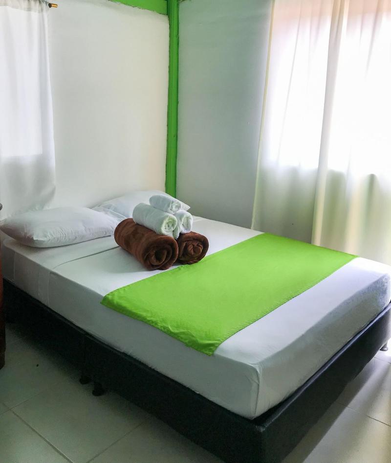 Room With 1 Double Bed And 2 Single Beds Number 8 image