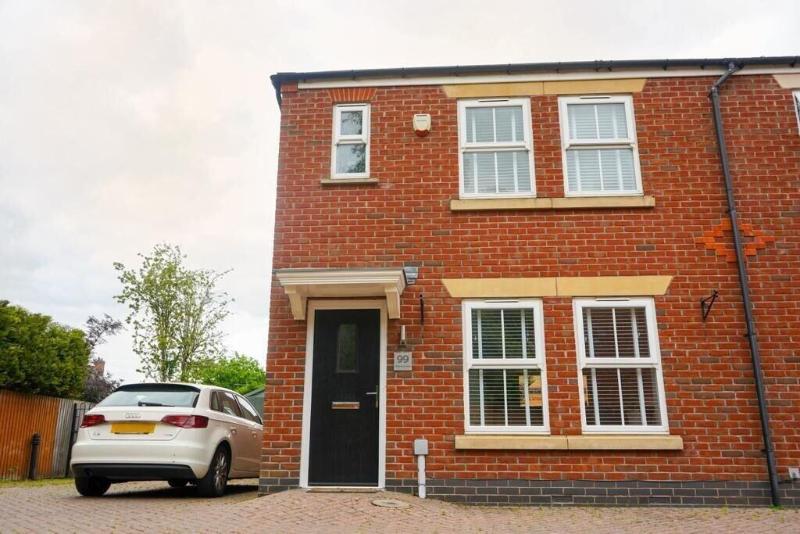 New Build Dickins Heath image
