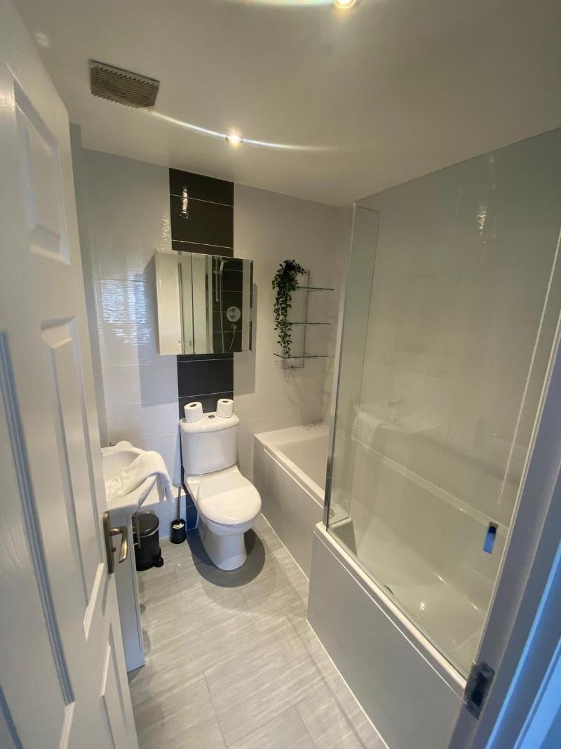 New Build Dickins Heath image