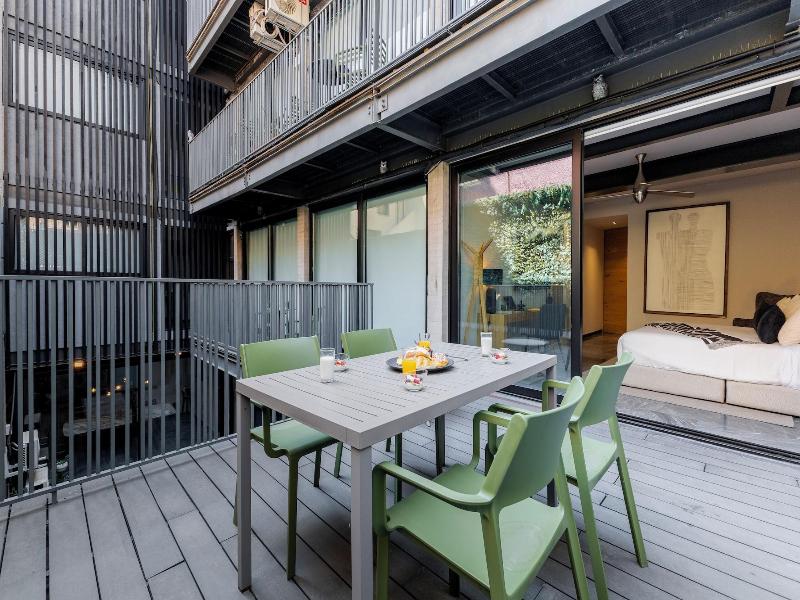 Capitalia Luxury Apartments Moliere image