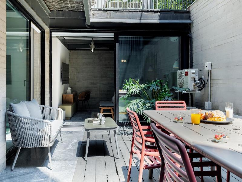 Capitalia Luxury Apartments Moliere image