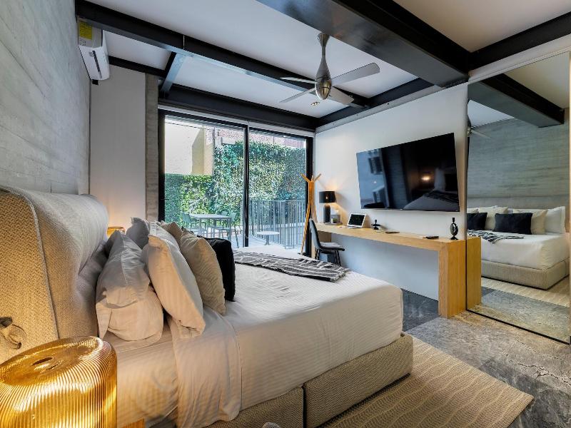 Capitalia Luxury Apartments Moliere image