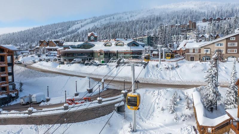 Bear S Paw Chalet Amazing Location Ski In Out