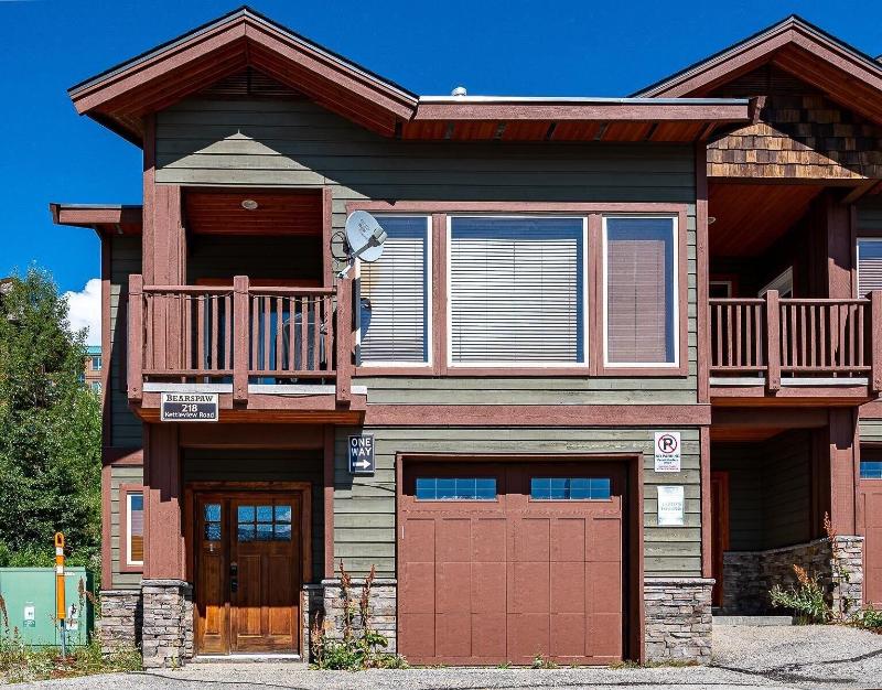 Bear S Paw Chalet Amazing Location Ski In Out