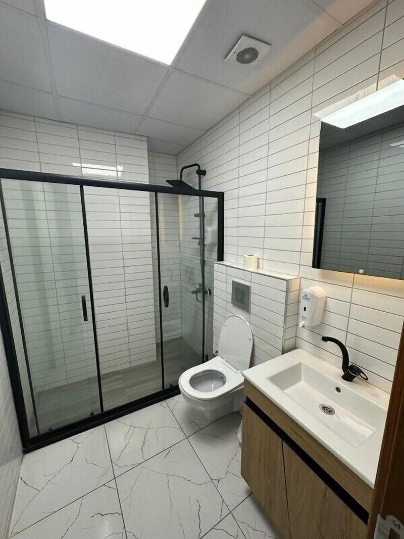 In House Suite 4