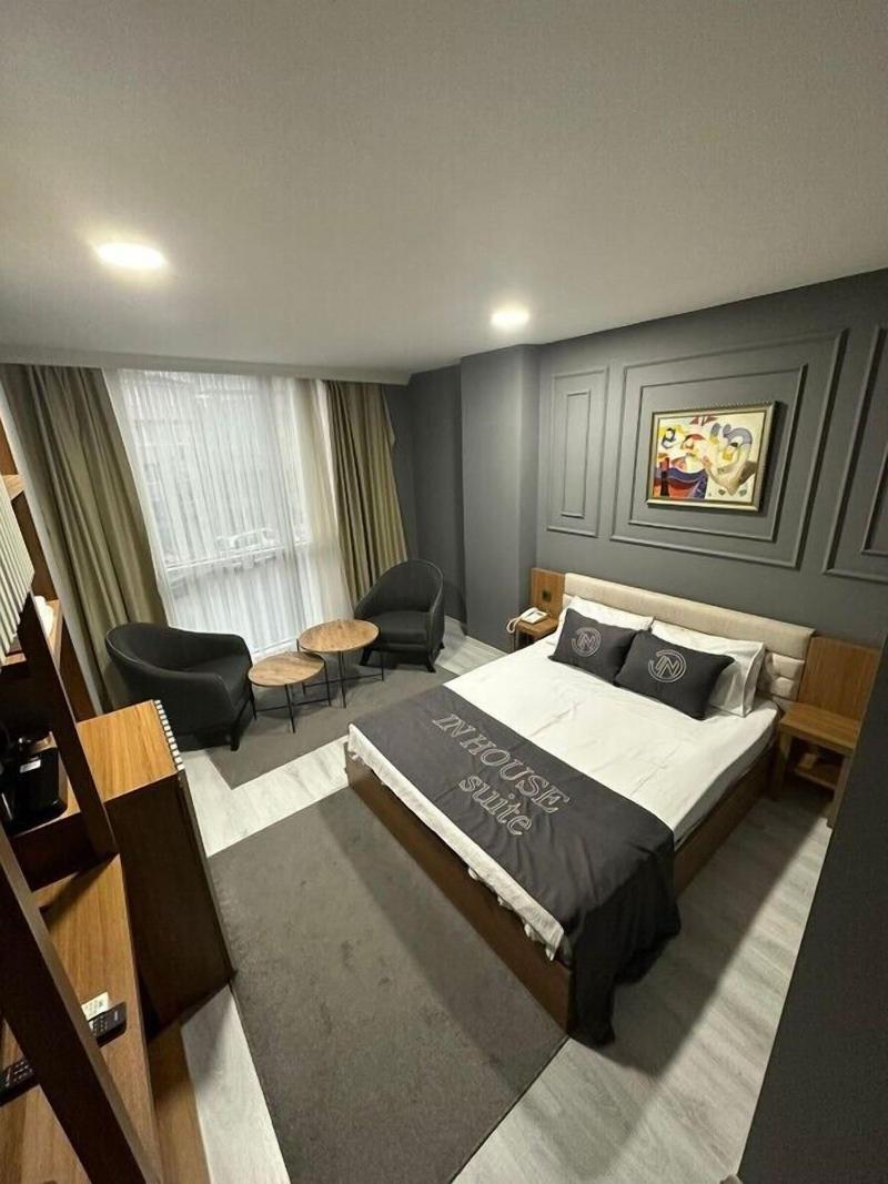 In House Suite 5