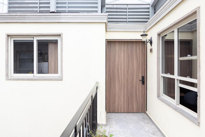 Capitalia Living Apartments J Verne image